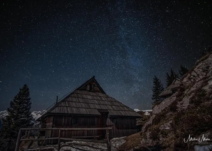 シャレー Gorenjka - Velika Planina オスレンドネスロヴェンスカ